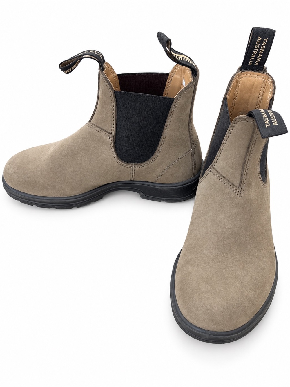 Blundstone Chelsea boots
